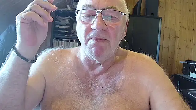 Snapshot of biggandybig chatting on June 2026 02:34:01 PM biggandybig online show from June 2026 02:34:01 PM