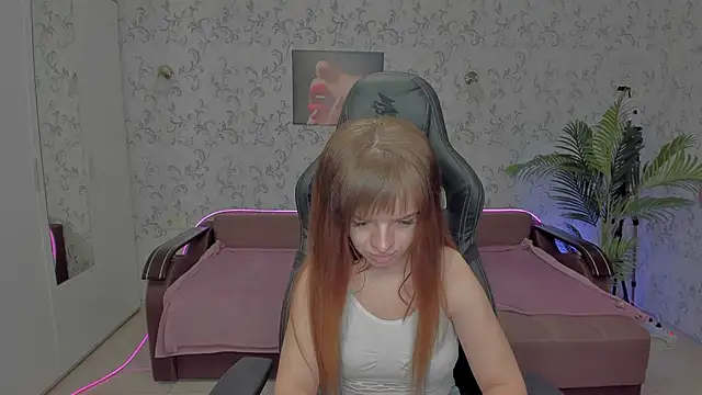 Eva Rosec online show from December 2024 01:06:01 PM