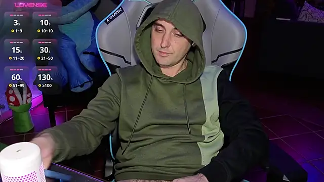 Snapshot of Gil_gamesh90 chatting on November 2025 06:12:01 PM Gil gamesh90 online show from November 2025 06:12:01 PM