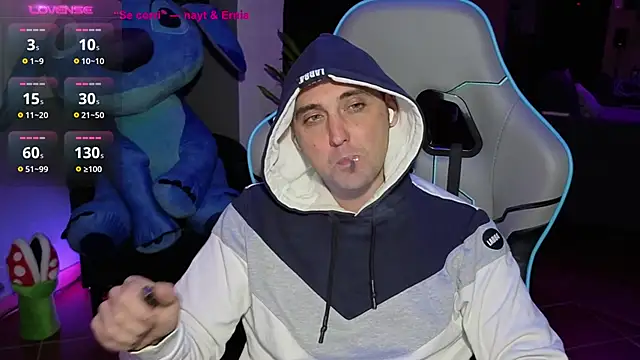 Snapshot of Gil_gamesh90 chatting on November 2025 08:20:01 PM Gil gamesh90 online show from November 2025 08:20:01 PM