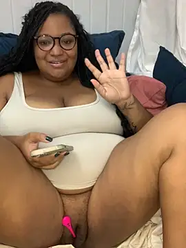 SweetLizzyBBW online show from May 2026 10:48:02 PM