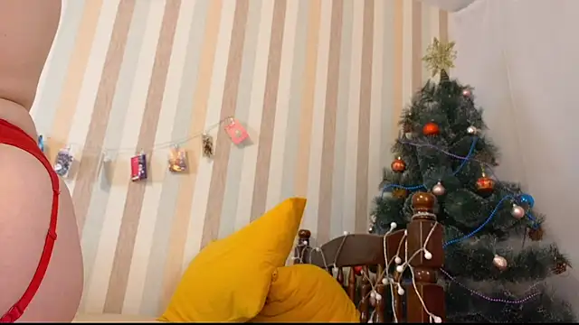 EmmyAmbros online show from January 2026 10:02:02 PM