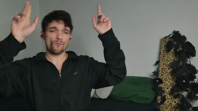 JackDesFeux online show from November 2025 11:48:02 PM