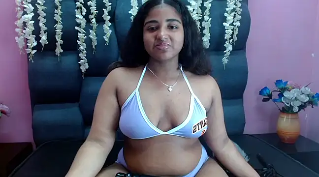 Snapshot of Sofia_Hernandez_ chatting on February 2025 02:24:02 AM Sofia Hernandez online show from February 2025 02:24:02 AM