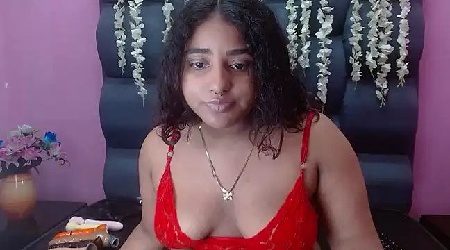 Snapshot of Sofia_Hernandez_ chatting on March 2025 06:20:02 AM Sofia Hernandez online show from March 2025 06:20:02 AM