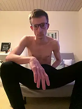 Snapshot of Sturmi18 chatting on January 2026 04:12:01 PM Sturmi18 online show from January 2026 04:12:01 PM