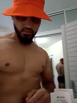 luismanuel 1998 online show from November 2025 04:16:01 PM