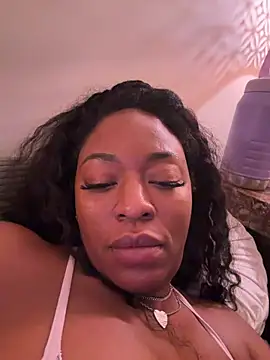 Snapshot of PenelopeZea chatting on March 2026 10:06:01 AM PenelopeZea online show from March 2026 10:06:01 AM