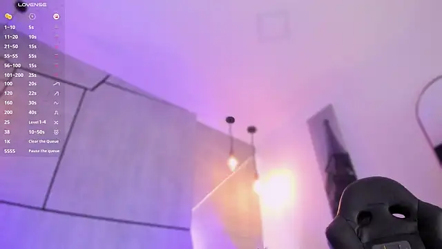 danii hill  online show from February 2025 08:09:02 AM