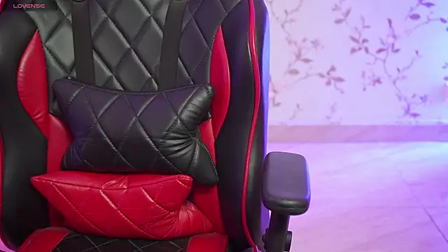 only aleesha online show from February 2025 05:40:02 PM