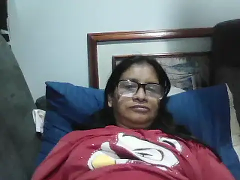 Snapshot of titssmall123 chatting on January 2025 06:35:01 AM titssmall123 online show from January 2025 06:35:01 AM