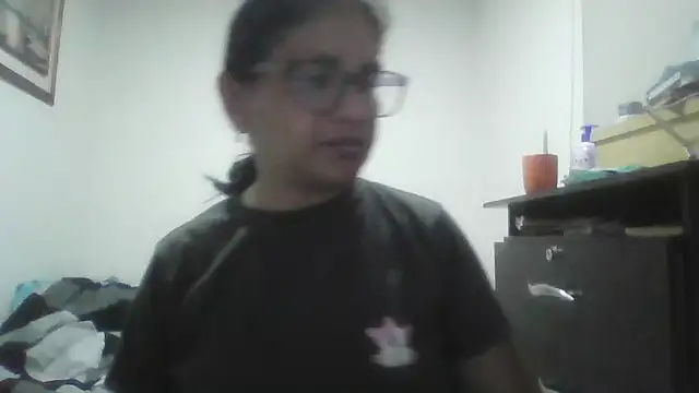 Snapshot of titssmall123 chatting on February 2026 12:20:02 AM titssmall123 online show from February 2026 12:20:02 AM