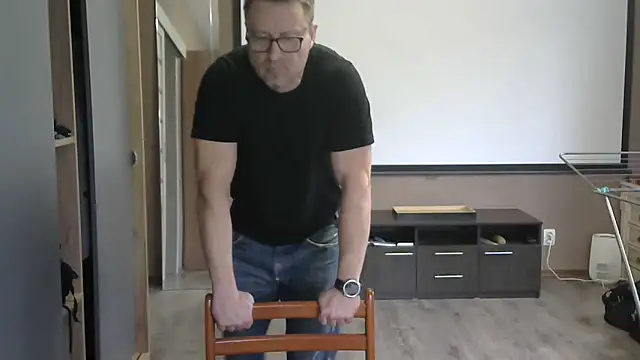 Snapshot of HarrySnake chatting on November 2025 07:41:01 AM HarrySnake online show from November 2025 07:41:01 AM