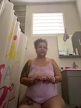 Snapshot of ladycreamypr2 chatting on February 2026 06:16:01 PM ladycreamypr2 online show from February 2026 06:16:01 PM