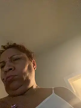 ladycreamypr2 online show from May 2026 03:41:01 PM