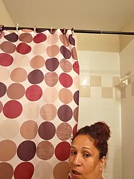 ladycreamypr2 online show from May 2026 06:05:02 PM