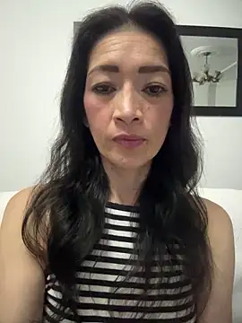 Yulia sx online show from April 2026 10:58:01 PM