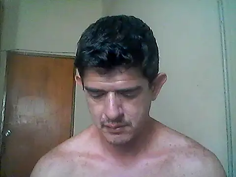 Snapshot of Marobronco chatting on December 2025 03:07:02 PM Marobronco online show from December 2025 03:07:02 PM