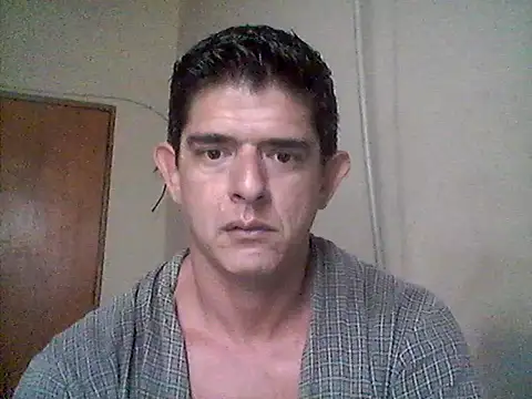 Snapshot of Marobronco chatting on December 2025 03:10:01 PM Marobronco online show from December 2025 03:10:01 PM