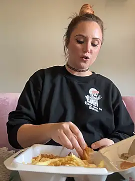 Snapshot of Blaze_Baby chatting on January 2025 07:07:01 PM Blaze Baby online show from January 2025 07:07:01 PM