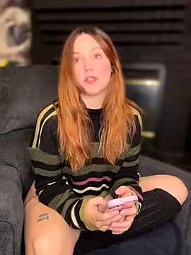 Snapshot of Blaze_Baby chatting on November 2025 02:27:01 PM Blaze Baby online show from November 2025 02:27:01 PM