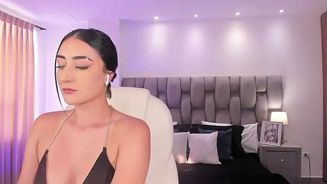 kendra scoth online show from February 2025 09:58:01 PM