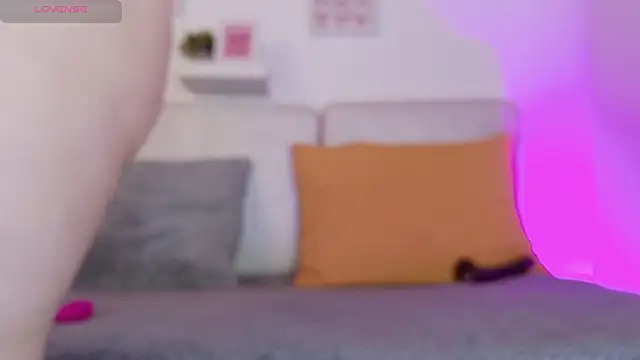 Malka Burning online show from April 2026 08:14:01 PM