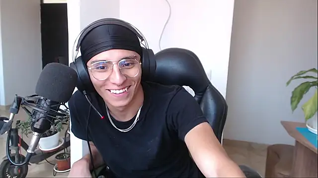 jay dimarco2 online show from February 2026 05:28:02 PM