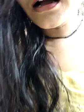 Snapshot of Hot-rubina chatting on February 2025 03:53:01 AM Hot-rubina online show from February 2025 03:53:01 AM