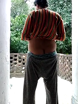 Snapshot of Hot-rubina chatting on October 2025 03:24:02 AM Hot-rubina online show from October 2025 03:24:02 AM