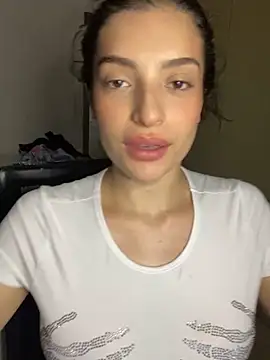 dakota le online show from January 2025 11:24:01 PM