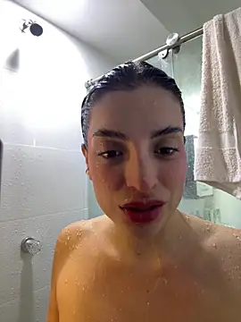 dakota le online show from May 2026 01:01:02 AM