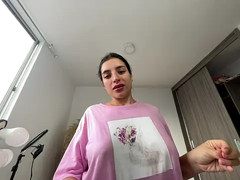 dakota le online show from May 2026 09:54:01 PM
