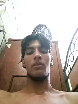 freddywwm online show from October 2025 03:10:02 PM