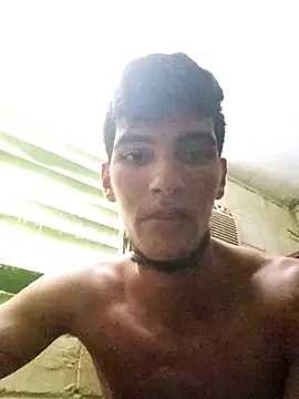 freddywwm online show from April 2026 04:08:01 PM