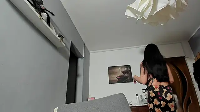 SexxyMeriem online show from February 2026 05:53:02 PM