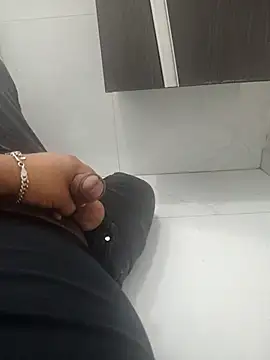 Frutales1402 online show from March 2026 02:50:02 AM