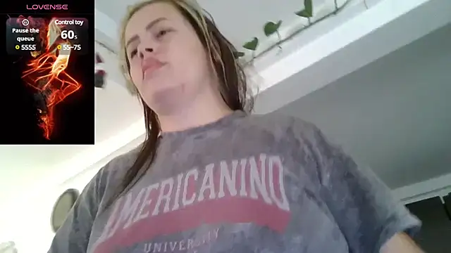 saramartinez1000 online show from December 2024 03:44:01 PM