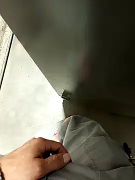 Snapshot of Din0071 chatting on January 2025 10:48:01 PM Din0071 online show from January 2025 10:48:01 PM