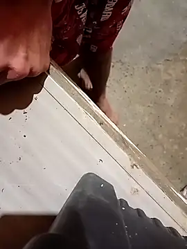 Snapshot of Din0071 chatting on April 2026 10:48:02 PM Din0071 online show from April 2026 10:48:02 PM