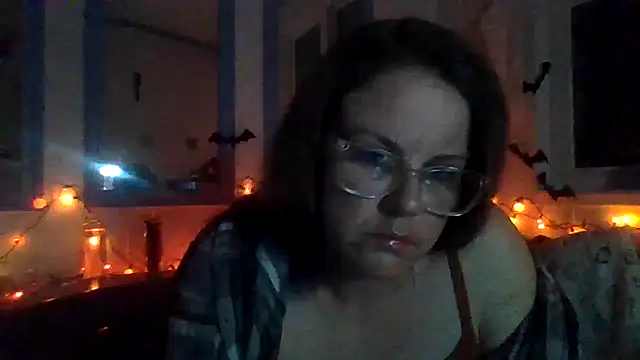 velvetta  online show from October 2025 04:15:02 AM