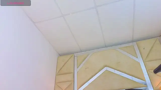 Snapshot of Tiphani_walker_ chatting on October 2025 01:59:02 AM Tiphani walker online show from October 2025 01:59:02 AM