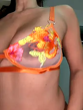 AthenaStar online show from October 2025 10:44:01 PM