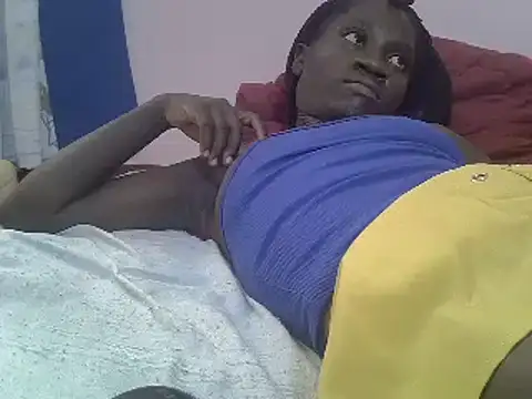 Snapshot of Petite_rider chatting on February 2025 01:01:01 PM Petite rider online show from February 2025 01:01:01 PM