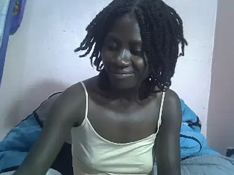 Snapshot of Petite_rider chatting on February 2025 08:55:01 PM Petite rider online show from February 2025 08:55:01 PM