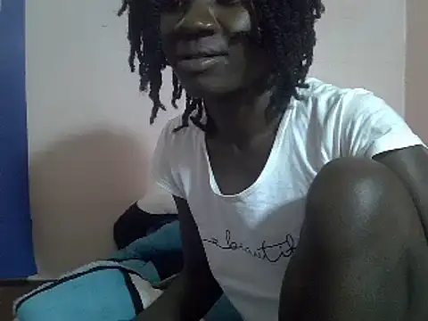 Snapshot of Petite_rider chatting on February 2025 02:48:01 PM Petite rider online show from February 2025 02:48:01 PM