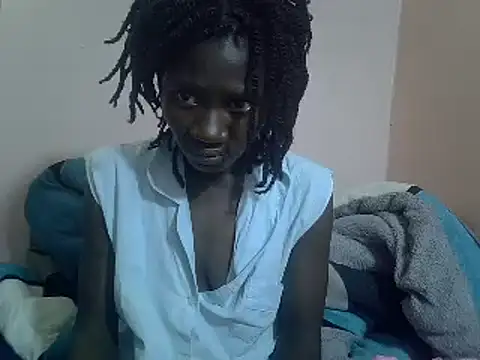 Snapshot of Petite_rider chatting on March 2025 06:29:01 AM Petite rider online show from March 2025 06:29:01 AM