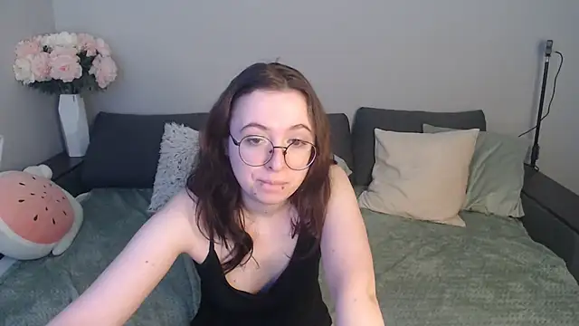 Mini Diva online show from March 2025 09:12:02 AM