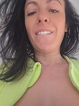 lovewildguy1 online show from April 2026 05:45:01 AM