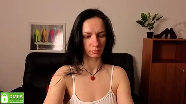 Snapshot of annakillianox chatting on April 2026 05:24:01 AM annakillianox online show from April 2026 05:24:01 AM